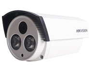 海康威视 DS-2CE16F5P-IT5 950线模拟摄像头 50米红外 防水 焦距6mm