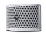 TRS OK-363環繞音箱 OK-363音箱追求高保真的音色還原，使音樂的各個頻段都達到有效、真實、細膩的還原，
如家庭影院音色的追求。2分頻3單元設計，配置中低音6.5＂泡邊低音+3紙盤高音，
高頻清晰、近距離使用不嘯叫，由于其突出的中頻表現，
特別適合用于環繞聲道音樂擴聲使用、Party臺監聽音箱、吧臺輔助音箱使用。
 