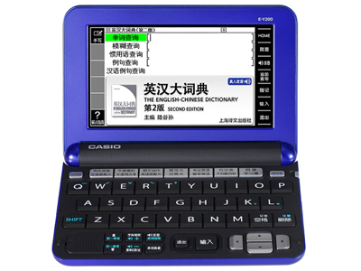 卡西歐Z-Y200  存儲容量：ROM：100MB；存儲卡插槽：支持MicroSD（TF）卡；顯示屏幕：彩色觸摸屏；顯示區：手寫；