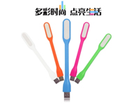 USB 小米灯 品牌；钧文                                    型号；小米灯                              颜色；多色                                
