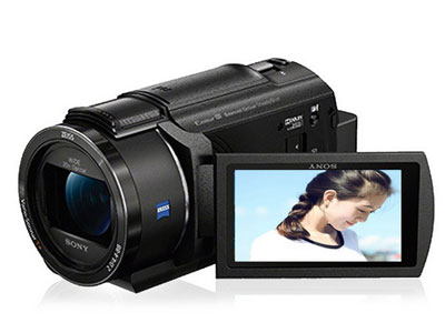 Sony/索尼 AX40E 数码摄像机   产品类型：4K摄像机；产品定位：家用摄像机；光学变焦：20倍；最低照明度：4K标准模式：9lux；存储介质：SD/SDHC/SDXC卡；存储容量：64GB；
