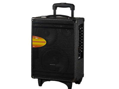 米兰 KM90-830 移动音响 最大功率 : 300W（4Ω）话筒=10MV/300MV AUX=500/2V 蓝牙，双解码，带遥控，带显示