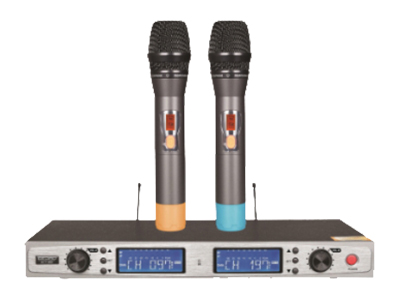 歌迪澳  ACT-800 频道组数：100、200、载波频段：UHF740~790MHz 调制方式：PLL锁相环综合控制 接收方式：FM