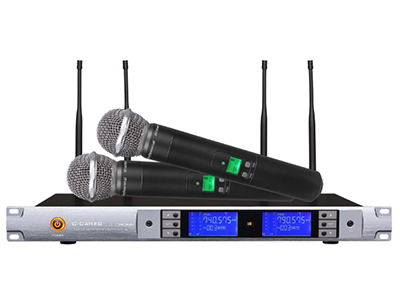 西卡图 UX-9900真分集接收 接收距离：150米 频率范围：740-850MHz 振荡模式：双相位锁定频率合成（PLL）调