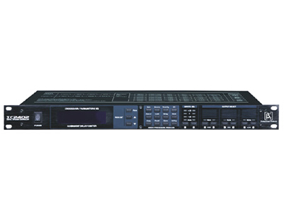 贝塔斯瑞  ΣC2402 专业数字信号处理器 它提供了音频处理和音箱管理功能，非常适合于中小型扩声场所改善音质之用。面板上的功能键布置合理，信息显示简捷、直观。对系统调试提供无与伦比的方便性。