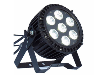 藝博 7顆防水扁帕燈LR-WBP001電壓：AC90V-250V/50-60Hz的
光源：7 PCS RGBW 4合1 12w LED。
Lense：25o（