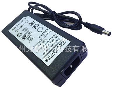 力鸣 5V6A电源适配器 桌面式电源适配器 30瓦网络设备电源