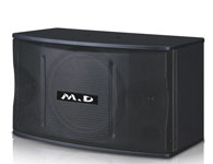 麦迪 kc-450 款式新颖，双高音 ,，高保真音质，具有标准的线路板分频功能，分频器的尺寸为7*7 
额定阻抗：8欧 
额定功率：180瓦
频率响应：55—20KHz
灵敏度：90db
尺寸：
包装尺寸
 专业音箱，包房，会议效果很好