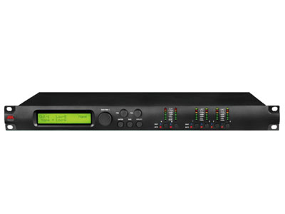 JSL 音频处理器DPA-240A  DPA240A是一个2进4出的全数字音箱处理器。本机功能：宽电压输入，开机
音量渐出，30dB RMS压限功能，输入五段输出七段参量均衡，贝塞尔和切比
雪夫滤波器，每个输入与输出端7个LED电平显示，每通道有独立的静音和编
辑按键。具有批量修改与编辑参数功能
