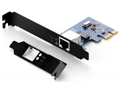 US230    PCIE 千兆网卡                        长档条尺寸：12cm                          短档条尺寸：8cm                           芯片：RTL8111G                         1*RJ45网络接口                            适用接口：PCI Express*1接口                       自动适应10/100/1000Mbps速率        