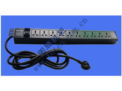 图腾 10位输出万能插孔PDU（322000170）  输出单元：10位;
插座制式：GB2099.3-1997 10A国标万用插座;
输入插头：GB1002-1996 16A国标三扁插头;
输入方式：左端单路输入;
电缆线规格：3*2.5mm2*3M;
额定值：16A 250V;
承载功率：2500W;
产品尺寸：长*宽*高= 646*45*62mm;
安装方式：反方向安装;
控制功能：总控开关;
保护功能：无;
外壳颜色：黑色;
