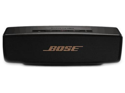 BOSE Soundlink Mini II蓝牙无线音箱 黑色    ”供电方式内置锂电池
接口 3.5MM音频插口 蓝牙连接”
