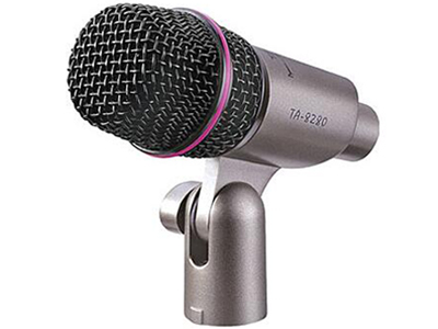 得胜 TA-8280 声音柔和清晰
麦克风本体与支架为锌合金材质
用铜焊结构和热处理的网头，坚固耐用
单指向拾音，有效滤除不必要的杂音及反馈
适用范围/Range	
小鼓、直立长筒鼓等乐器拾音