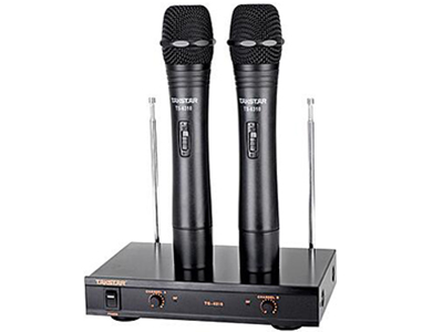 得胜 TS-6310 KTV无线麦克风 采用VHF频段设计，避免干扰频率
• 采用自动电平控制，避免音量过大而失真
• 设有声反馈防啸叫功能，能有效减小回馈啸叫
• 耗电小，使用距离长