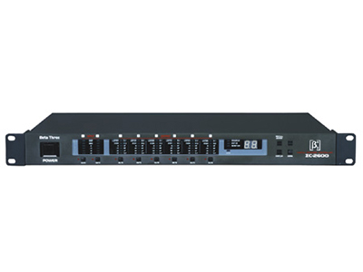 貝塔斯瑞  ΣC2600 專業數字信號處理器 采用先進的32位浮點DSP及數字濾波算法，24位AD/DA轉換技術，提供超過110dB的動態范圍。