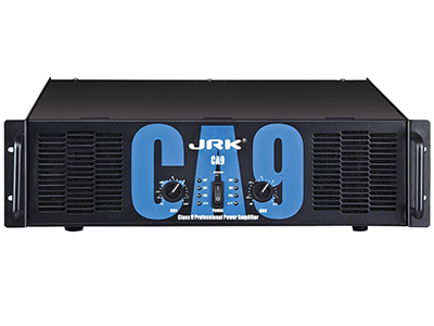 JRK CA系列純后級功放  大功率輸出2U/3U機身高轉換率速高阻尼系數
通道獨立音量控制,操作方便8Q橋接輸出功率可超過2400W
低頻截止頻率可選,根據不同負載選擇完善保護功能,可自動識別20負載
自動調整相應參數以確定功放的穩定性和可靠性