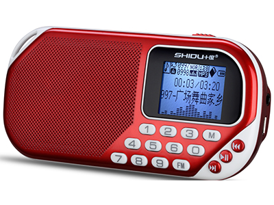 十度 SD-S228  中国红 宝石蓝 ”1. 超大1.44LCD中文高清显示屏，可显示曲目及电量、支持歌词同   步显示、日历时钟显示；
2. 支持断点记忆功能，下次开机时可续播前一首歌曲或电台；
3. 内置全数字3D（立体声）收音芯片自存储电台； 
4. 采用进口ABS材料，高光工艺，坚固耐用，耐磨防损；
5. 智能数字点歌，快速选择喜爱的曲目；
6. 支持播放TF卡中的MP3音乐文件；
7. 8种音效模式；
8. 超薄16芯双磁喇叭，确保音质不失真、低频饱满高频丰富、层次分明；”
