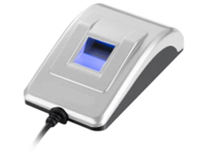 E-100光学指纹采集仪  全球领先指纹算法，对干、湿手指均可识别；
超快指纹识别速度；
USB２.０接口，数据传输快捷；
耐磨、防震抗破坏强、抗静电干扰