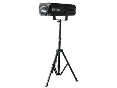 辛德瑞  GC-440F-DMX  电子版DMX512追光灯 电源	AC90-240V，50/60Hz
功率	440
光源	LED大功率光源
功能	
型号：GC-440F-DMX

控制	DMX512，手动
特点	可DMX控台控制，远距离追光
产品尺寸	870*280*230mm
重量	19KG