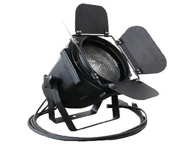 辛德瑞  GC-MT200W 魔腾200W面光灯 电源	AC110-240V,50/60HZ
功率	200W
光源	200W灯珠
功能	
型号：GC-MT200W

控制	DMX512，声控，自走
特点	高亮度，私模外壳，加厚透镜
产品尺寸	280*230*290mm
重量	5.2KG