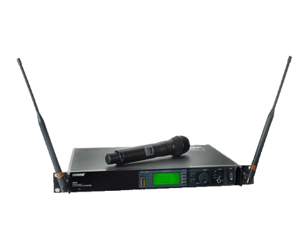 舒爾 SHURE UHF-R無線系統 選用的UA888網絡接口系統，它能讓您用PC同時遠程監控多個接收機