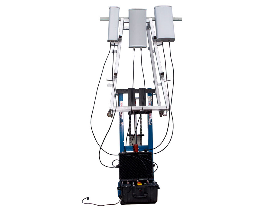 ZM-505LE6大功率手机信号屏蔽器 大功率信号屏蔽仪1、屏蔽GSM/CDMA/DCS/PHS/3G/4G六路频段
2、采用铝合金拉丝外壳
3、每路发射功率50W（不含天线增益）
4、有效屏蔽距离10-300米以上可调
5、对人体没有损害