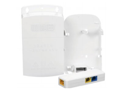 桢田 防水级联宝 3口百兆60W受电POE交换机 无源PoE 3口百兆2-3次级联                                                        uplink POE 60W受电及网络上联口                                                          支持IEEE802.3af/at,兼容48V非标PoE供电                                                                  PoE Wat