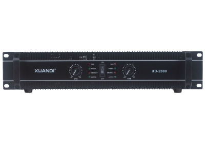 XUANDI炫笛:XD-2800 输出功率：（8Ω） 2x800W                                         输出功率: （4Ω）2x1400W  输出功率8Ω桥接 1600W 频率响应 20Hz-20kHz ±0.3dB   输入灵敏度 0.775V/1.0V/1.4V  信噪比（A计权） 108dB  最低负载阻抗 (单个通道)>4Ω      输入阻抗 (平衡):20kΩ   (不平衡):10KΩ      正常功耗 220x1.6A    阻尼系数 >500@1KHz     300@/8Ω 总谐波失真 30V/uS      机身高度 2U     电源要求 AC 220V±10%  50-60Hz      推荐使用负载阻抗 8Ω/4Ω      机身尺寸 470x430x90mm  重量 18kg