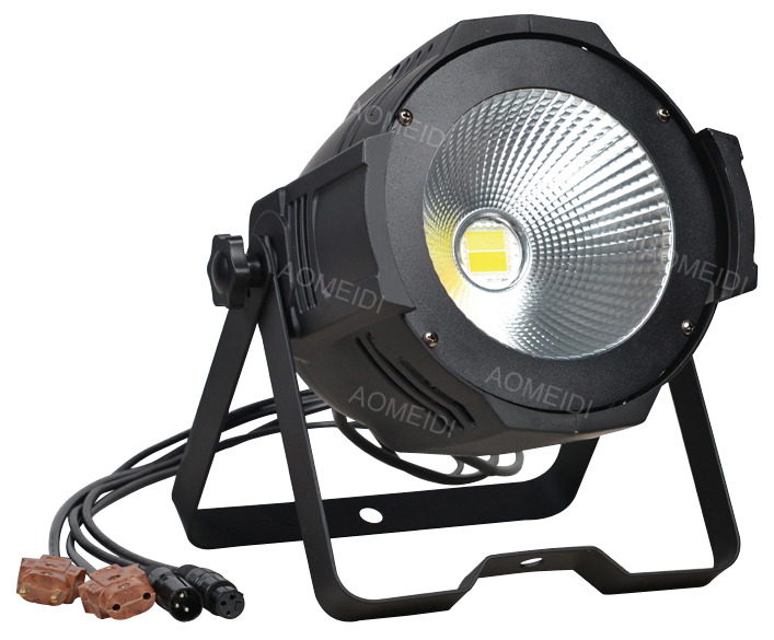 100W/200W COB帕灯技术参数 电压/频率：AC100-240V，50-60Hz。 光源：1颗高亮度大功率100W/200W LED。 灯泡使用寿命：约6万小时。 颜色：暖白色或正白色或二合一可选。 透镜角度：35°，可选配75°。 控制通道：6CH。 运行模式：声控，自走，主从，DMX512。 显示界面：数码显示。 调光：0-100%线性调光。 频闪：1-13次/秒。 灯体设计外型采用高强度压铸铝结构设计，超大散热片+灯体散热，有良好的散热性能。可选静音设计。 工作环境温度-20~45℃。 防护等级 IP20。 外型尺寸：L270×W240×H310mm 包装尺寸：L255×W255×H390mm  净重：2.9KG 毛重：3.2KG