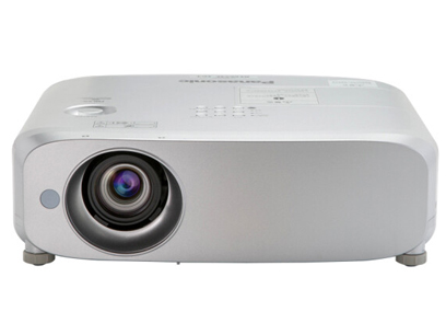 松下（Panasonic）PT-BZ585NC 投影儀 投影機辦公