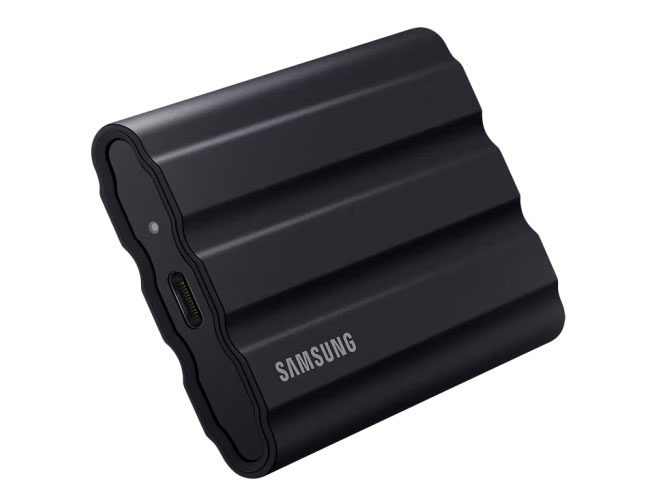 三星（SAMSUNG）2TB Type-c接口 移动固态硬盘（PSSD）T7 Shield 暗夜黑 NVMe传输速度1050MB/s IP65三防保护